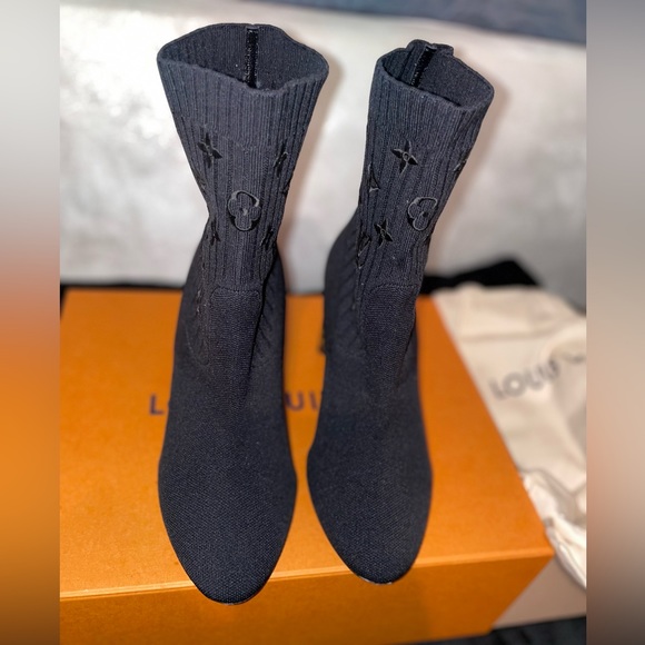 Louis Vuitton Silhouette Ankle Boot - Picture 4 of 5